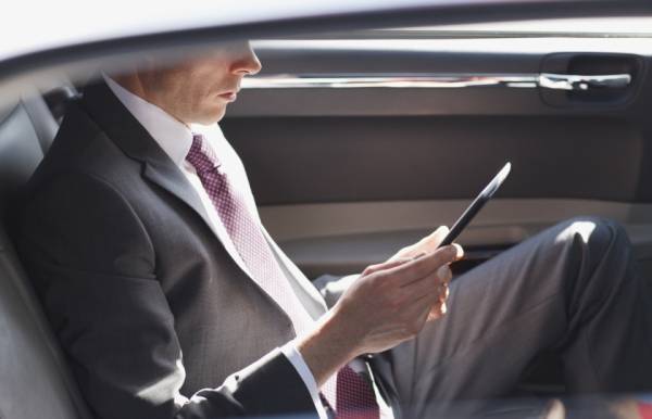 تعرَّف على الوظائف الأولى لهؤلاء المليارديرات المشاهير