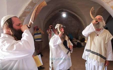 السياح اليهود لـ مقام النبي هارون : الأردنيون أهانونا !