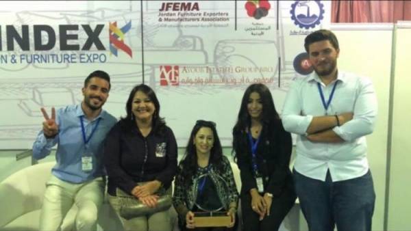 طلبة جامعة البترا يفوزون بالمركز الأول بمسابقة التصميم الداخلي بالمعرض الدولي للديكور والأثاث