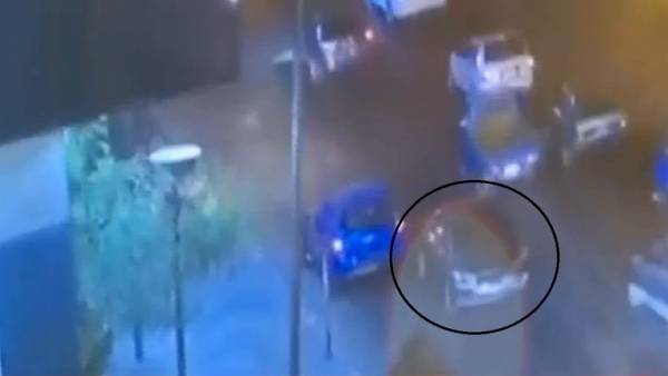 شاهد.. أول فيديو عن السيارة المتسببة بانفجار معهد الأورام في مصر