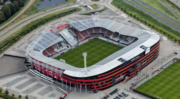 الكمار الهولندي يلجأ لملعب أدو دن هاج بعد انهيار سقف ملعبه