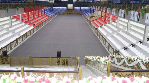 جامعة الزرقاء تنهي استعدادات حفل تخريج الفوج (22)