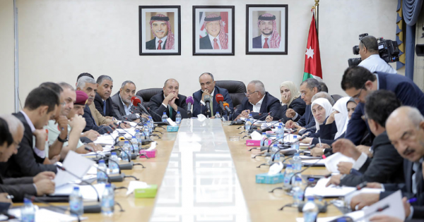 مشتركة نيابية تنهي مناقشة الفصل بالجيش العربي بشأن معدل الضمان