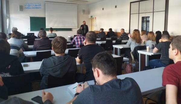 جامعة الزرقاء تشارك في برنامج إيراسموس للتبادل الأكاديمي