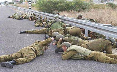 تفاصيل مثيرة عن خوف جنود إسرائيليين من الاشتباك مع فلسطيني قرب غزة