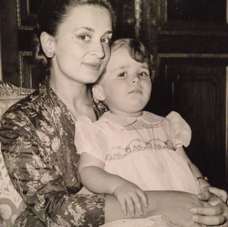 الديوان الملكي ينعى الأميرة دينا عبدالحميد