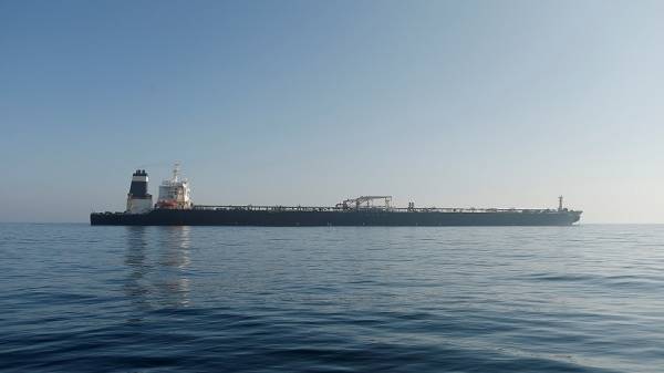 بومبيو يتوعد بمنع ناقلة النفط الإيرانية من تسليم حمولتها إلى سوريا بكل السبل