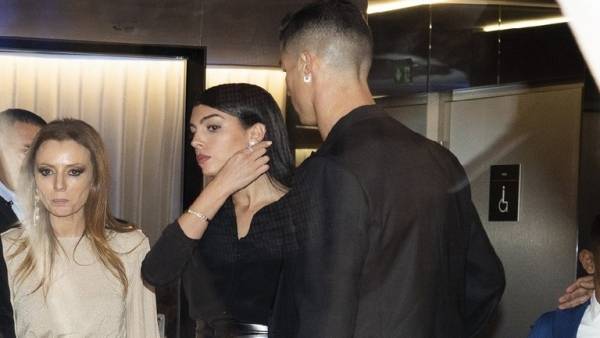 رونالدو: الطعن في شرفي جعلني أمر بأصعب عام في حياتي