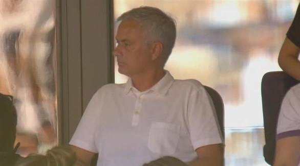 مورينيو في ملعب السبيرز لمتابعة مباراة توتنهام ونيوكاسل.. السبب