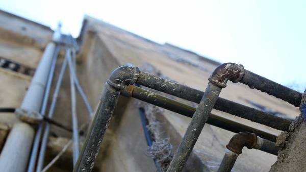 إغلاق مطعم ومخبز احترازيا بعد الاشتباه بتسمّم 71 شخصا