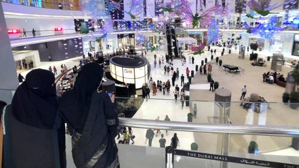 تقرير إحصائي يكشف عن عدد النساء مقارنة بالرجال في إمارة دبي