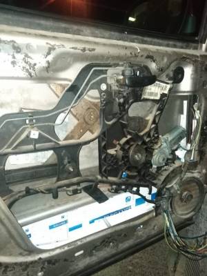 ضبط 600 كروز دخان داخل عدد من المركبات على حدود جابر (صور)