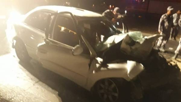 وفاة شخص وإصابة اثنين آخرين اثر حادث تصادم في العقبة .. صور