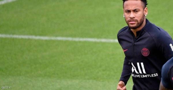 صفقة نيمار إلى حافة الهاوية.. وسان جرمان ينتظر آخر دقيقة