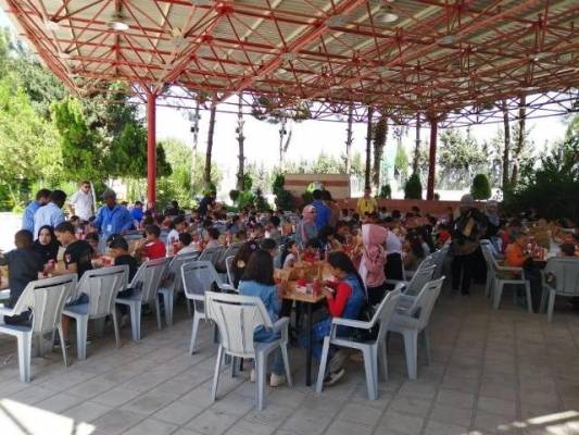 جامعة عمان الأهلية تقوم بحملة لكسوة الأطفال الأيتام بالمدارسفي محافظة البلقاء