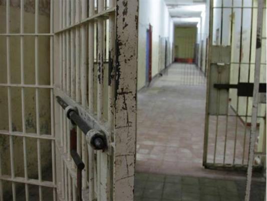 وزير الداخلية يوعز بتكفيل معلمين جرى توقيفهم