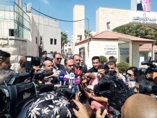 انتهاء اجتماع الحكومة والمعلمين دون اتفاق