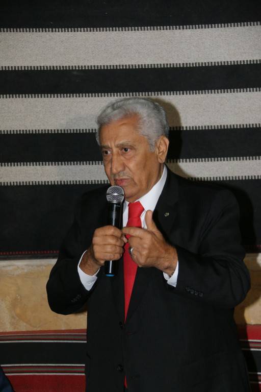 عبدالله النسور يخاطب اوائل التوجيهي والمعلمين بطريقته الخاصة .. ماذا قال ؟!