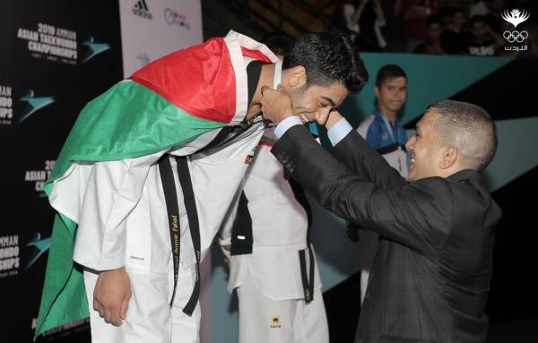 مدارس النظم الحديثة تفتخر بإنجاز الطالب فهد عمار الصبيحي لتربعه على عرش بطولة آسيا في التايكواندو