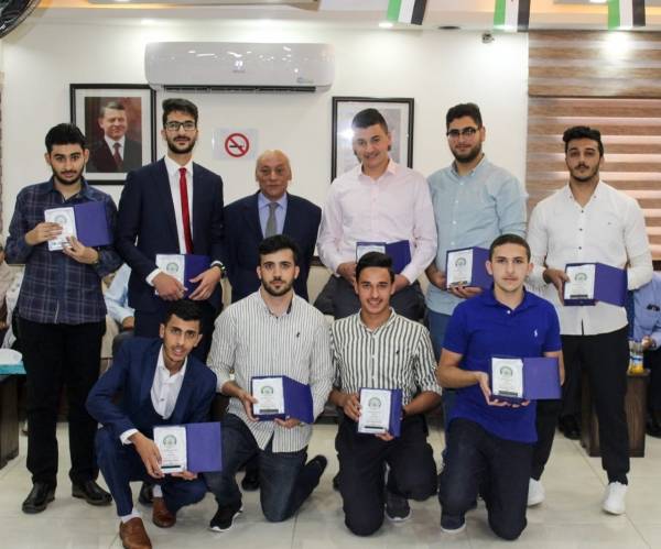 جمعية بيت رامين تكرم الناجحين  في الثانويه العامه بحفل رعاه د. كمال ناصر