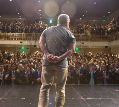 الملك يزور مدرسته في امريكا (صور)