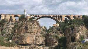 تحوم حوله أساطير غريبة.. ما حكاية جسر الشيطان بقسنطينة الجزائرية؟