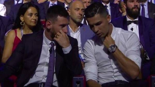 رونالدو لم يمنح صوته لميسي أبدا في أي جائزة فردية.. بينما الأخير فعل