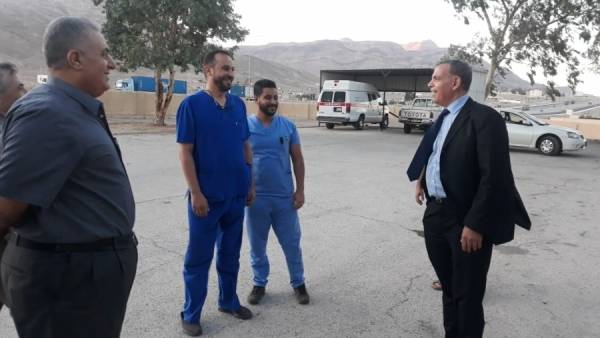 بالصور.. وزير الصحة يفاجئ العاملين في مستشفى معان الحكومي وبعض المراكز الصحية بزيارة ميدانية