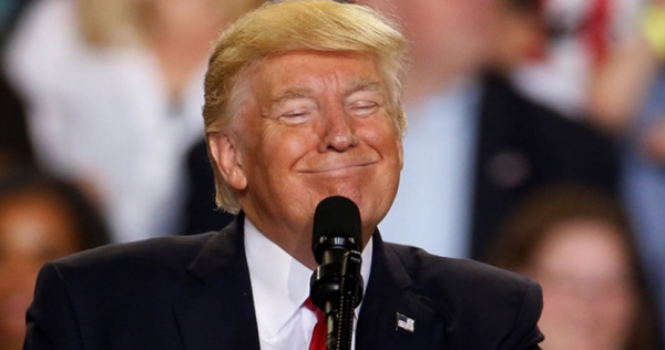 من سيرأس الولايات المتحدة في حال عزل ترامب؟