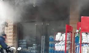 اختناق 3 أشخاص في محل بيع قهوة وبقالة