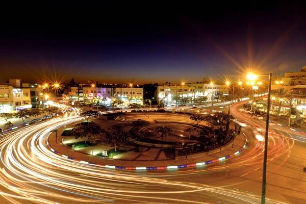 الاثنين :أجواء حارة نهارا ولطيفة ليلا