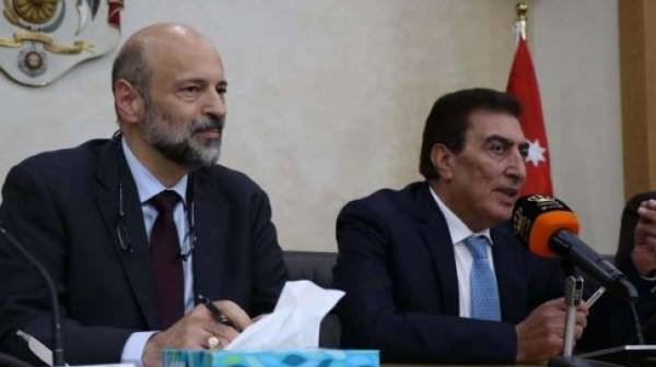 بالتفاصيل .. الملفات التي بحثها الرزازمع الطراونة ؟!