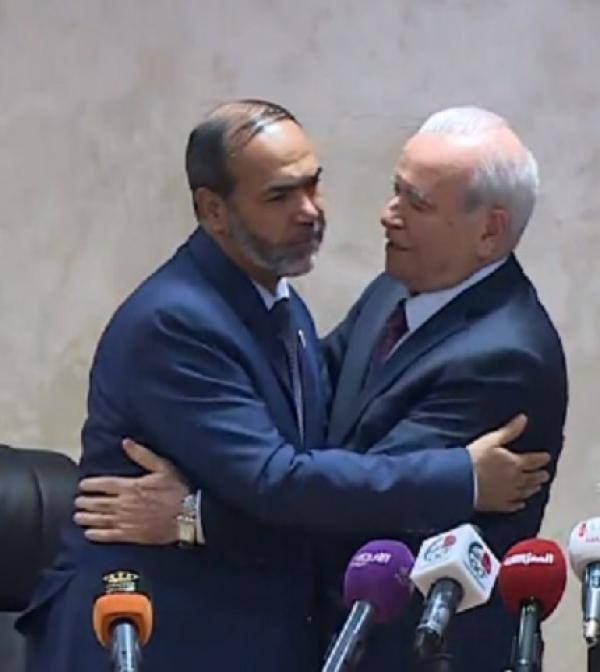 المعاني والنواصرة يوقعان رسميا اتفاق انهاء الازمة