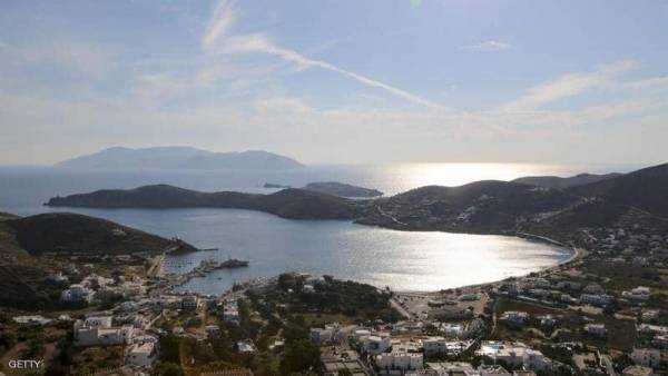 3 آلاف إنسان وسط 50 ألف رأس ماعز.. كابوس بيئي في جزيرة