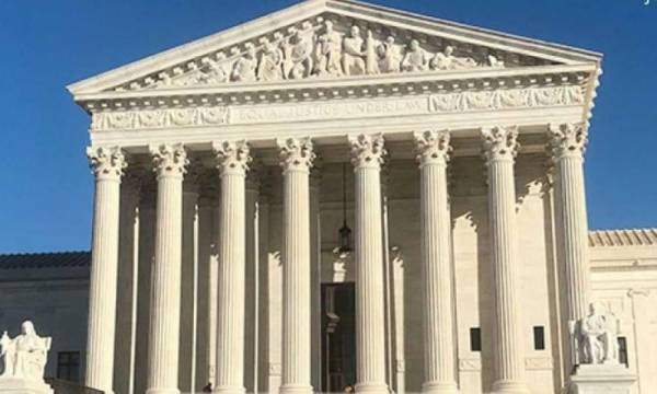 العثور على طرود مشبوهة قرب مقر المحكمة العليا بواشنطن