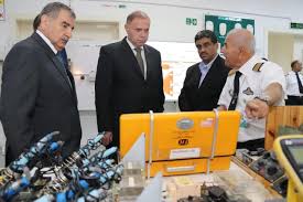 تعزيز التعاون بين عمان العربية وأكاديمية الطيران الملكية الأردنية