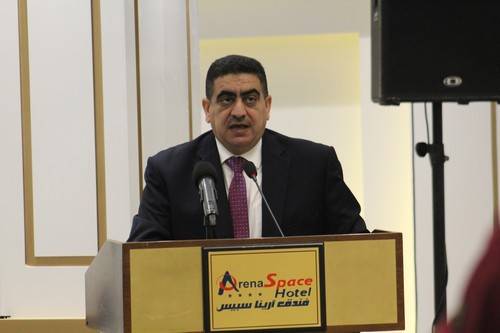 محادين مندوبا عن وزير الصناعة والتجارة يؤكد على أهمية توفير المناخ الملائم لتطوير وتعزيز قطاع التأمين  فيديو