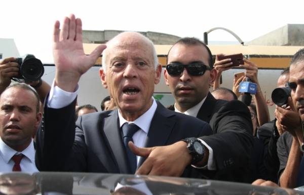 قيس سعيّد رئيسا لتونس ويخاطب التونسيين (فيديو)