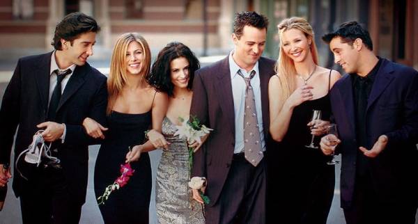 صورة جديدة لممثلي مسلسل Friends تحقق ارقام قياسية في عدد المشاهدات