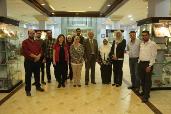 معرض لتدوير الكتب الجامعية بجامعة البترا