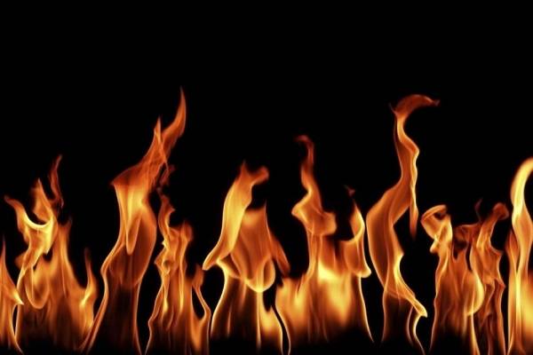 مجهول يحرق مديرية تربية الرمثا