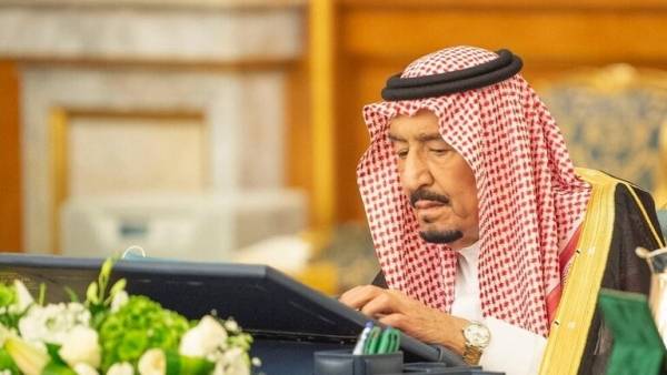 الملك سلمان يعفي العساف من منصب وزير الخارجية السعودي ويعين خليفة له