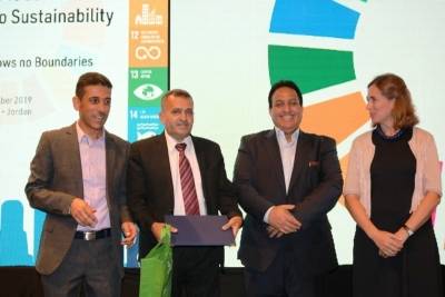 الزميل فريحات يفوز بجائزة ريو الدولية كافضل تحقيق استقصائي بيئي