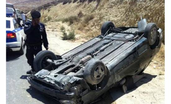 إصابة (5) أشخاص بتدهور مركبة في مأدبا