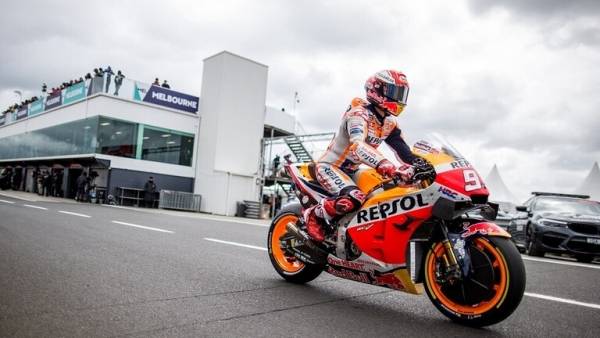 ماركيز بطل العالم للدراجات النارية يحرز لقب سباق أستراليا