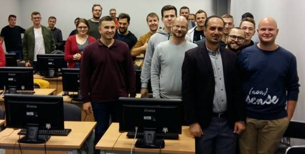 وفد من جامعة الزرقاء يزور جامعةpucالبولندية