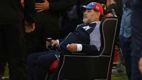 مارادونا يحتفل بعيد ميلاده بطريقة “إمبراطورية”