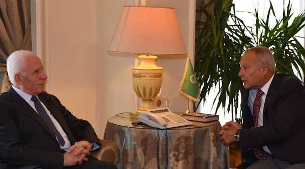 أبو الغيط يبحث مع الأحمد التطورات المتعلقة بإجراء الانتخابات الفلسطينية