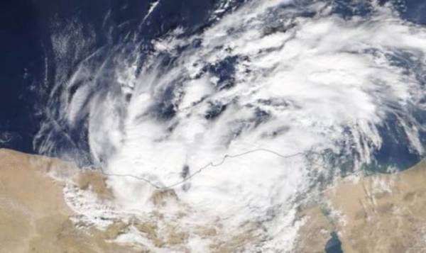 مها  إعصار مداري من الدرجة الأولى يهدد دول الخليج خلال الساعات الـ 24 المقبلة