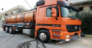 توقيف أصحاب صهاريج نضح افرغوا حمولتهم قرب مصادر مائية